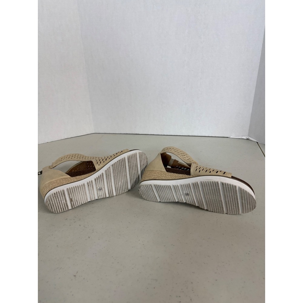 Corkys Footwear Womens Gold Laser Cut Espadrille Wedge Sandals‎ Size 8 - Picture 6 of 8